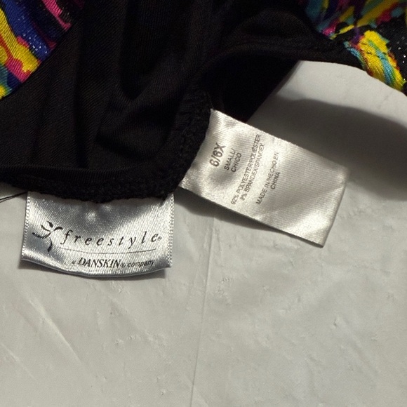 Danskin Vibrant Kids Leotard size small - Picture 5 of 5